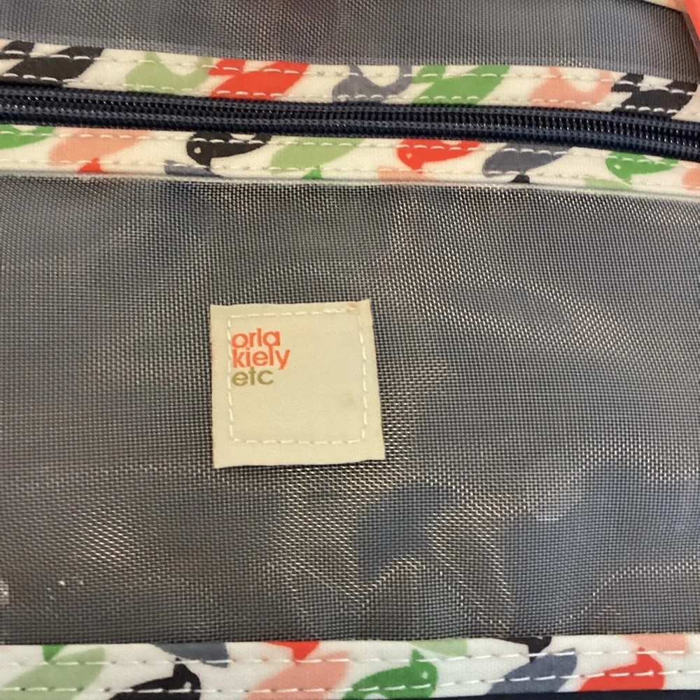 Hanging Travel Organizer with Multicolor Pattern
